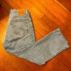 high-waisted light wash levi’s 501